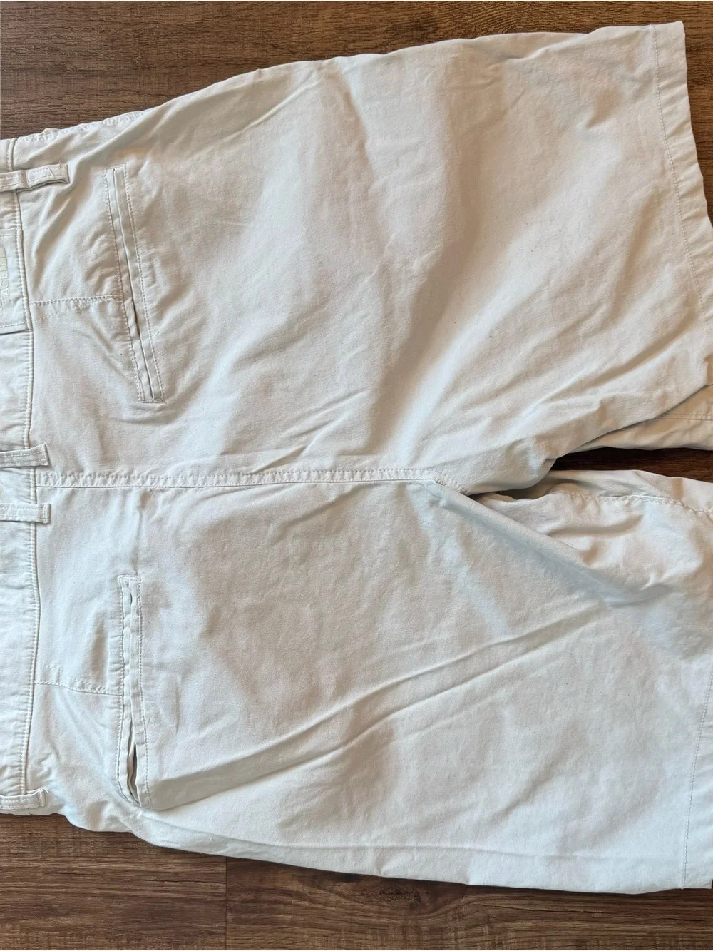 The North Face Men's Cream Flat-Front Shorts